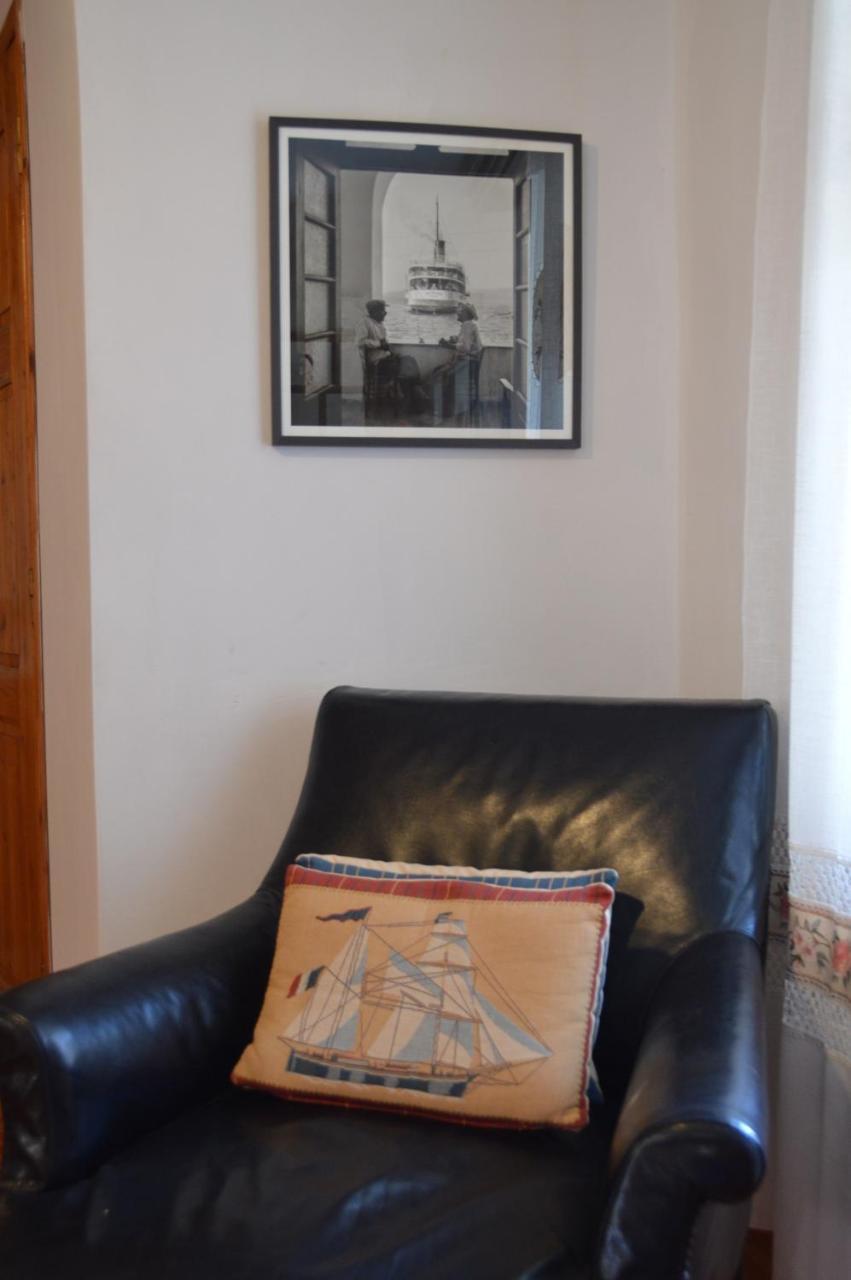 Molivos Tower Villa Митимна Стая снимка