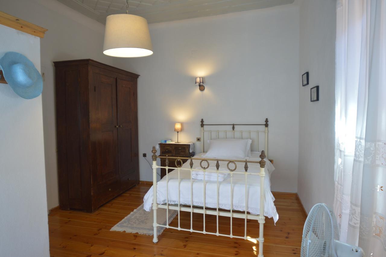 Molivos Tower Villa Митимна Стая снимка