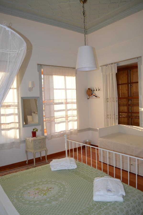Molivos Tower Villa Митимна Екстериор снимка